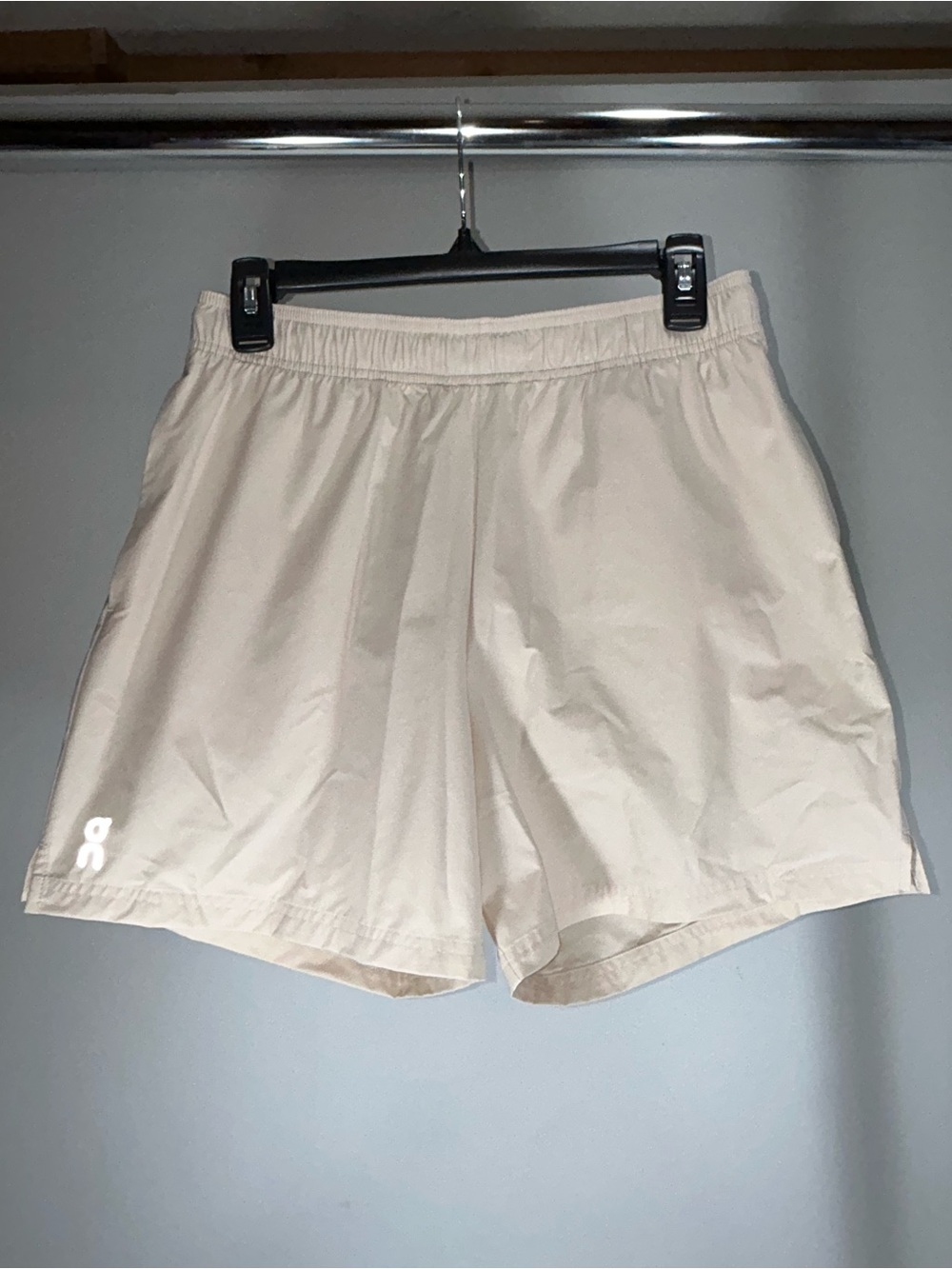 On Running Lightweight Women’s Beige Running Shorts Size Small